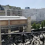 Appartement Typiquement Parisien